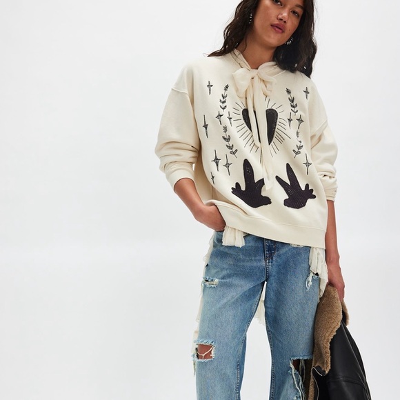 Tricia Fix x Free People My Heart Embroidered Crewneck Sweatshirt in Ivory NWOT - Picture 2 of 9